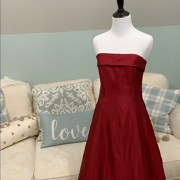 GORGEOUS gown NWOT! Prom, cocktail, wedding attire - Picture 5 of 10